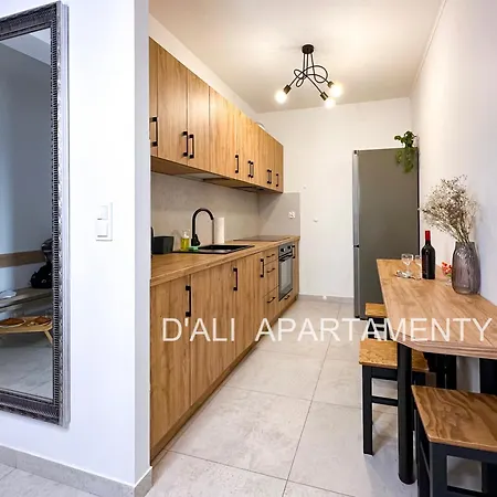 Komfortowy D'ali W Doskonalej Lokalizacji Z Trzema Sypialniami I Trzema Lazienkami Oraz Dwoma Miejscami Parkingowymi Apartment Poznan
