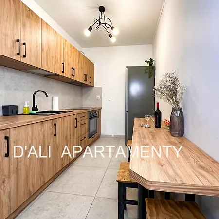 Komfortowy D'ali W Doskonalej Lokalizacji Z Trzema Sypialniami I Trzema Lazienkami Oraz Dwoma Miejscami Parkingowymi Apartment *