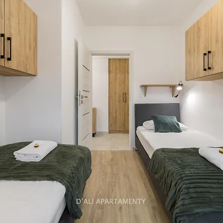 Bulgarska Komfortowy Z Trzema Sypialniami I Trzema Lazienkami Oraz Dwoma Miejscami Parkingowymi Appartamento