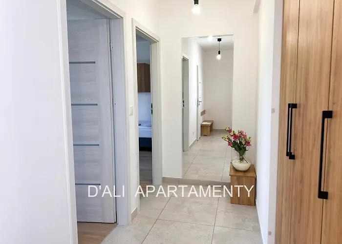 Bulgarska Komfortowy Z Trzema Sypialniami I Trzema Lazienkami Oraz Dwoma Miejscami Parkingowymi