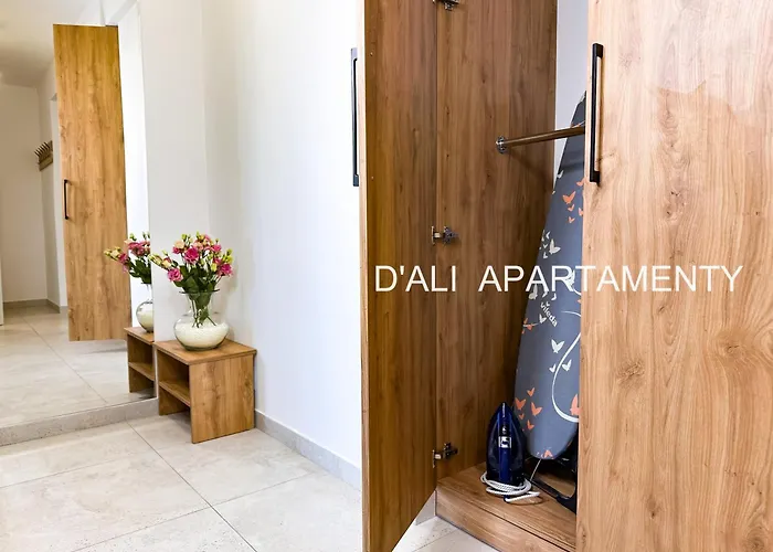 Bulgarska Komfortowy Z Trzema Sypialniami I Trzema Lazienkami Oraz Dwoma Miejscami Parkingowymi 아파트 포즈난