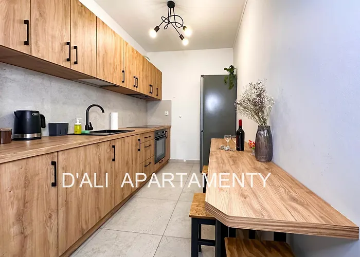 Bulgarska Komfortowy Z Trzema Sypialniami I Trzema Lazienkami Oraz Dwoma Miejscami Parkingowymi 아파트 *